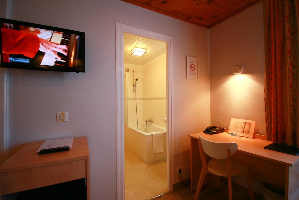 Hotel Panoramic Bagneres-de-Luchon Ngoại thất bức ảnh