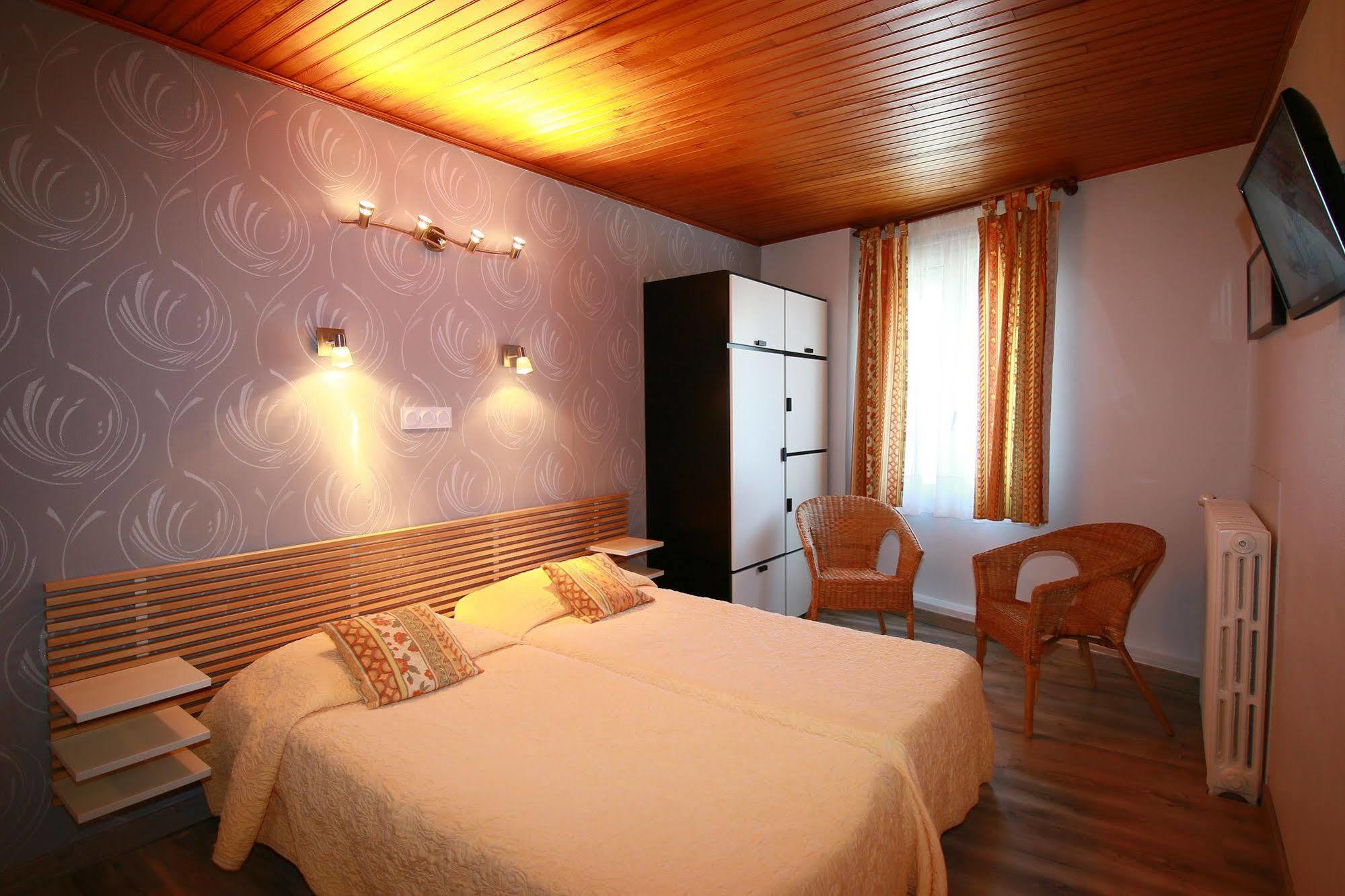 Hotel Panoramic Bagneres-de-Luchon Ngoại thất bức ảnh