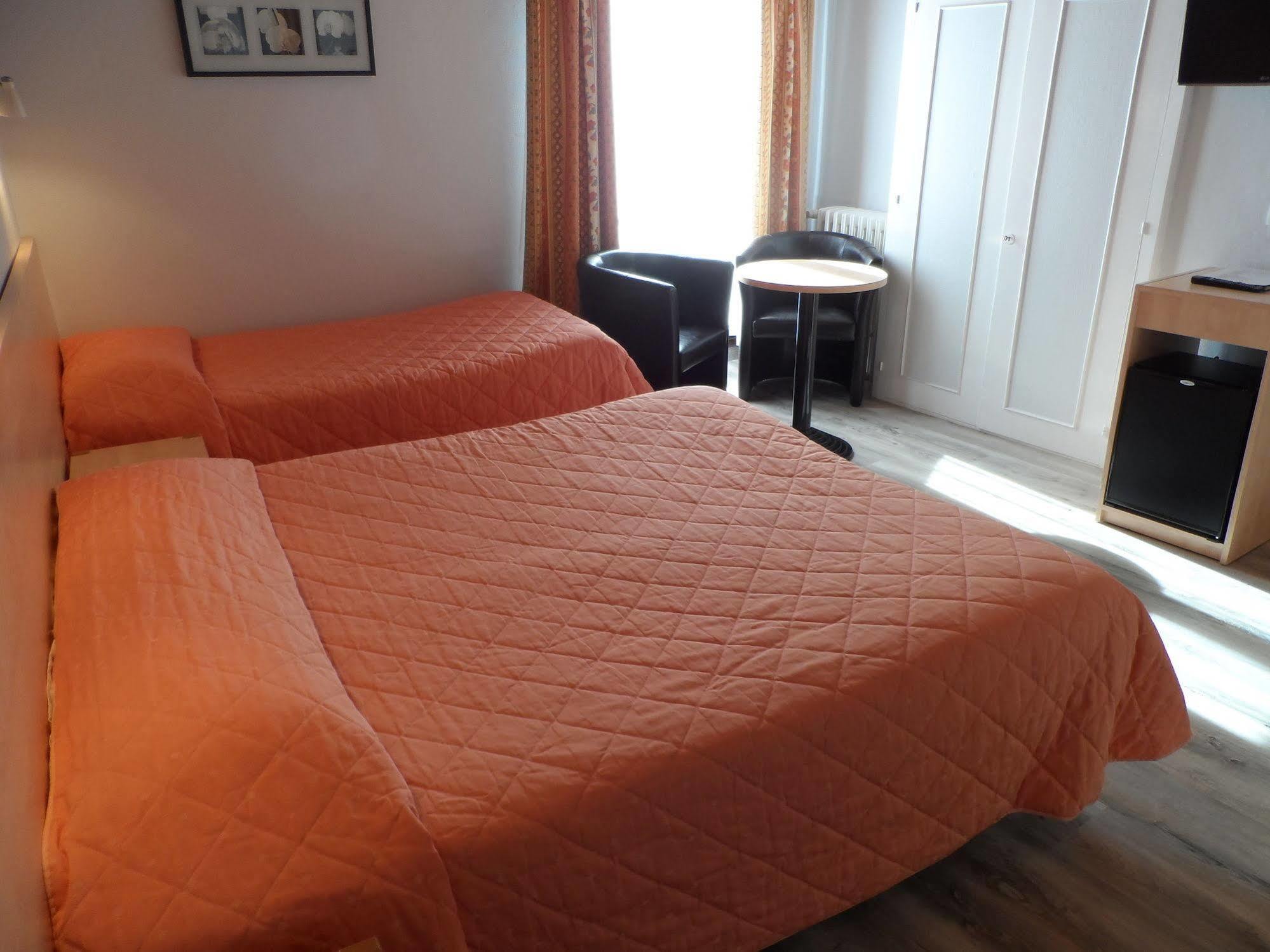 Hotel Panoramic Bagneres-de-Luchon Ngoại thất bức ảnh