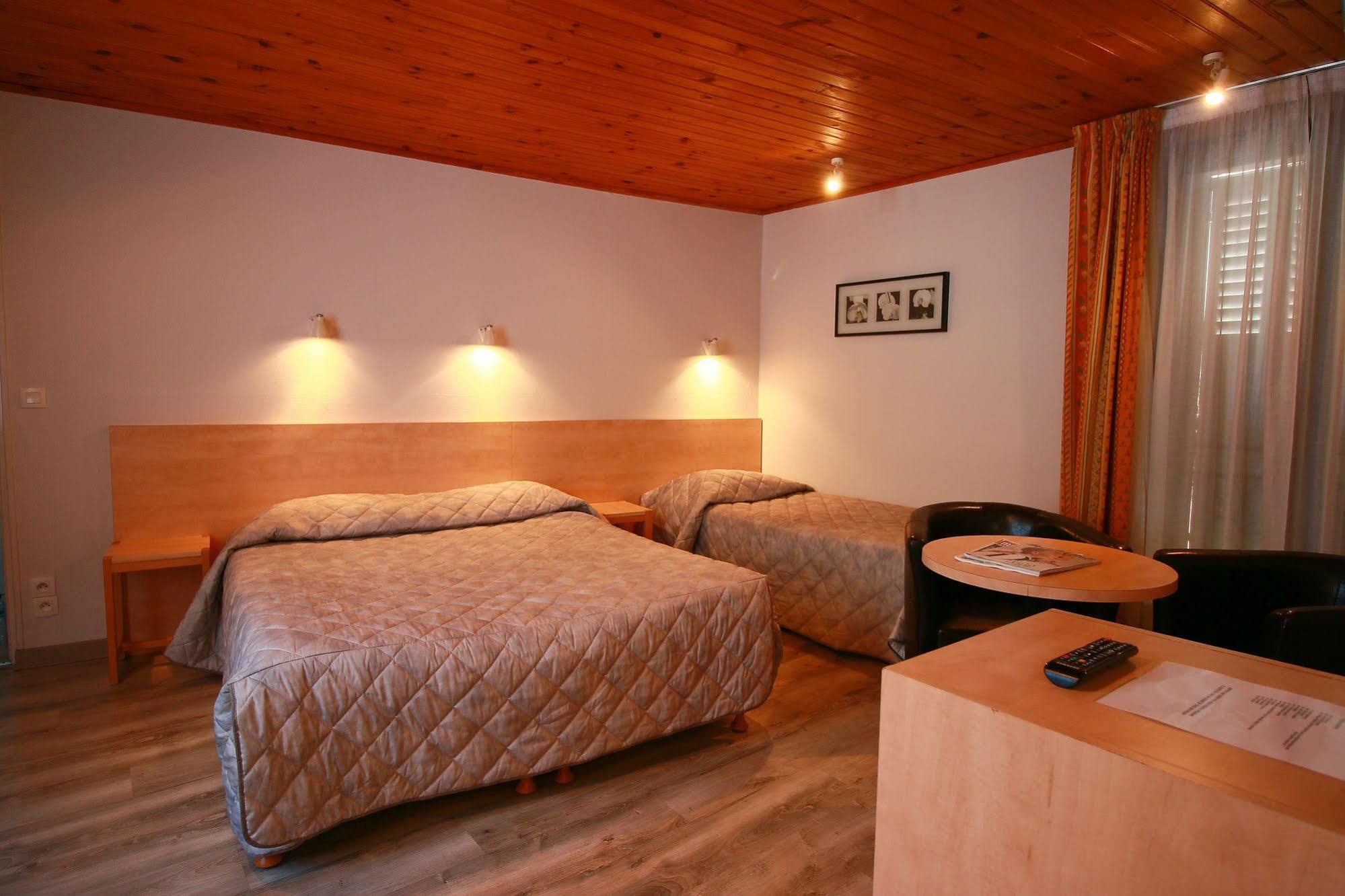 Hotel Panoramic Bagneres-de-Luchon Ngoại thất bức ảnh