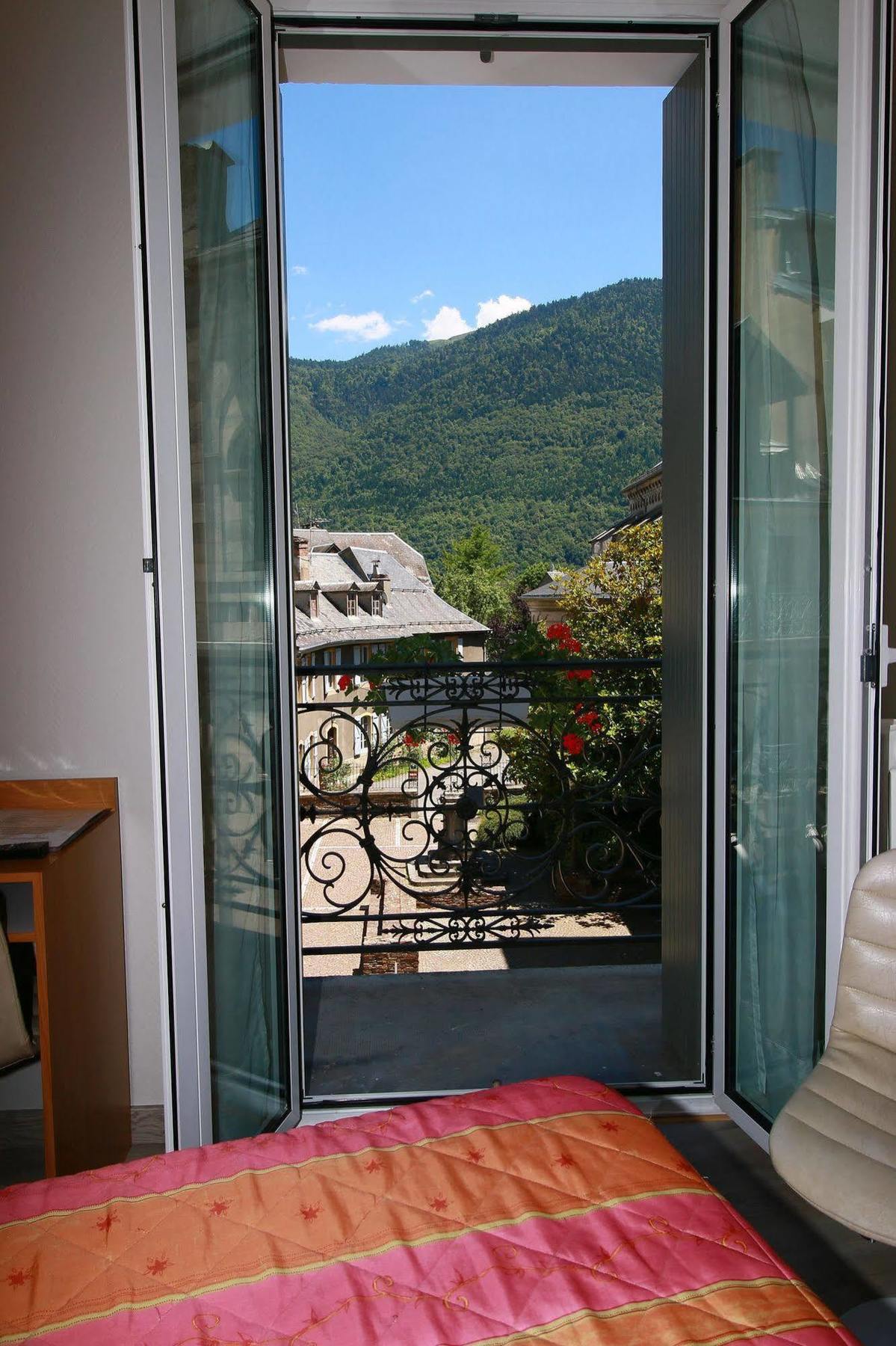 Hotel Panoramic Bagneres-de-Luchon Ngoại thất bức ảnh