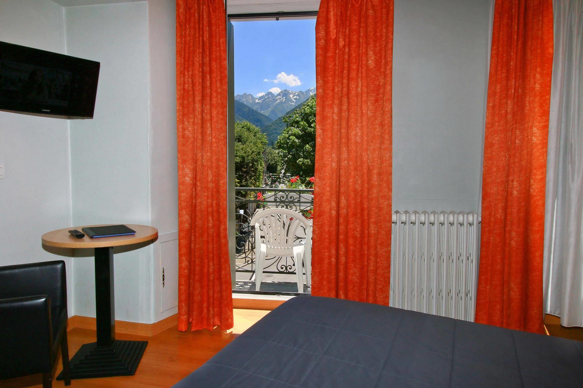 Hotel Panoramic Bagneres-de-Luchon Ngoại thất bức ảnh